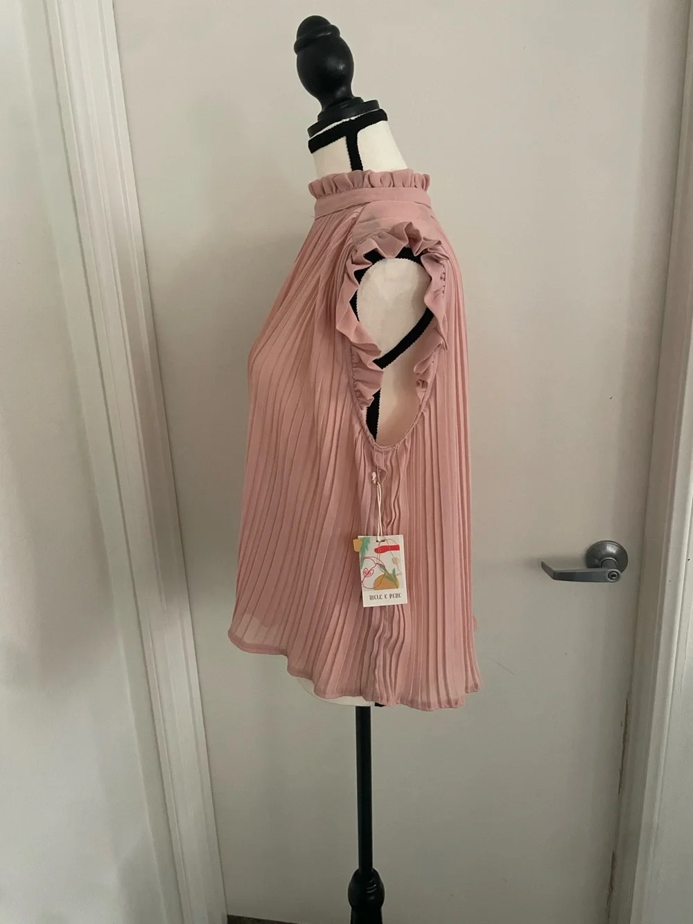 Mele E Pere Chiffon Blouse Top Size L Pink Ruffled Pleated High Neck Sleeveless
